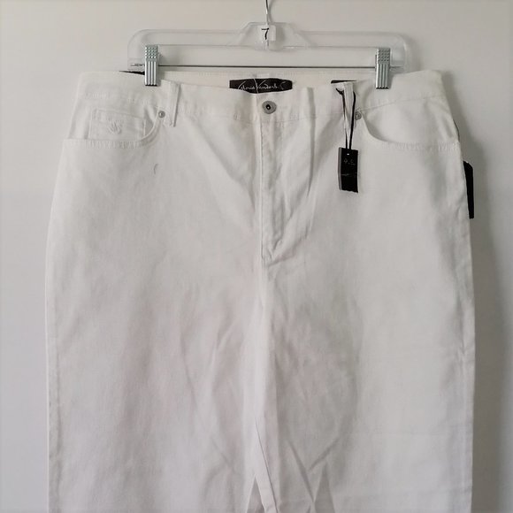 NWT Gloria Vanderbilt Womens White Ultra Stretch Slimmimg Amanda Jeans Size 18 - Picture 2 of 7